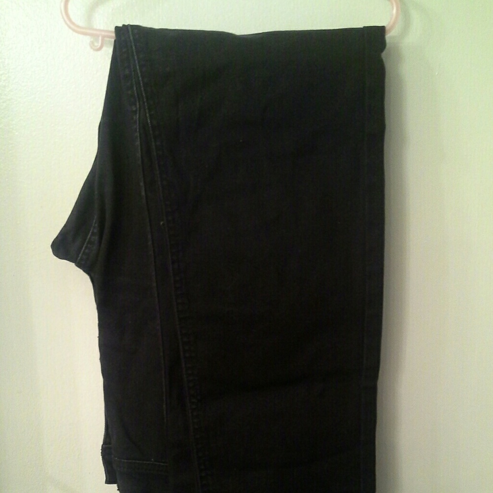 Black skinny jeans