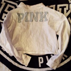 NWOTGS VS/PINK SNAP CROPPED PINK TOP. SMALL