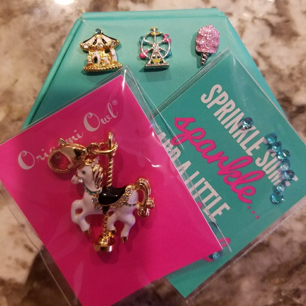 ORIGAMI OWL CAROUSEL SET