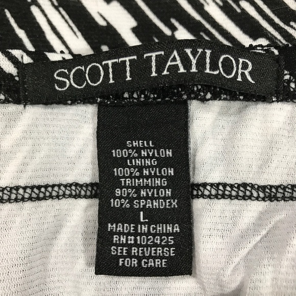 Printed black and white skirt - Picture 3 of 7