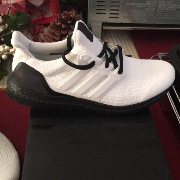 Adidas Ultra Boost 3.0 Xeno Limited Edition - Picture 2 of 6