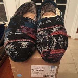 NWT Classic TOMS