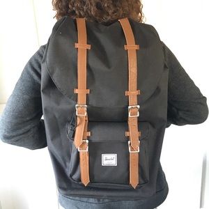 Herschel Little America Like New