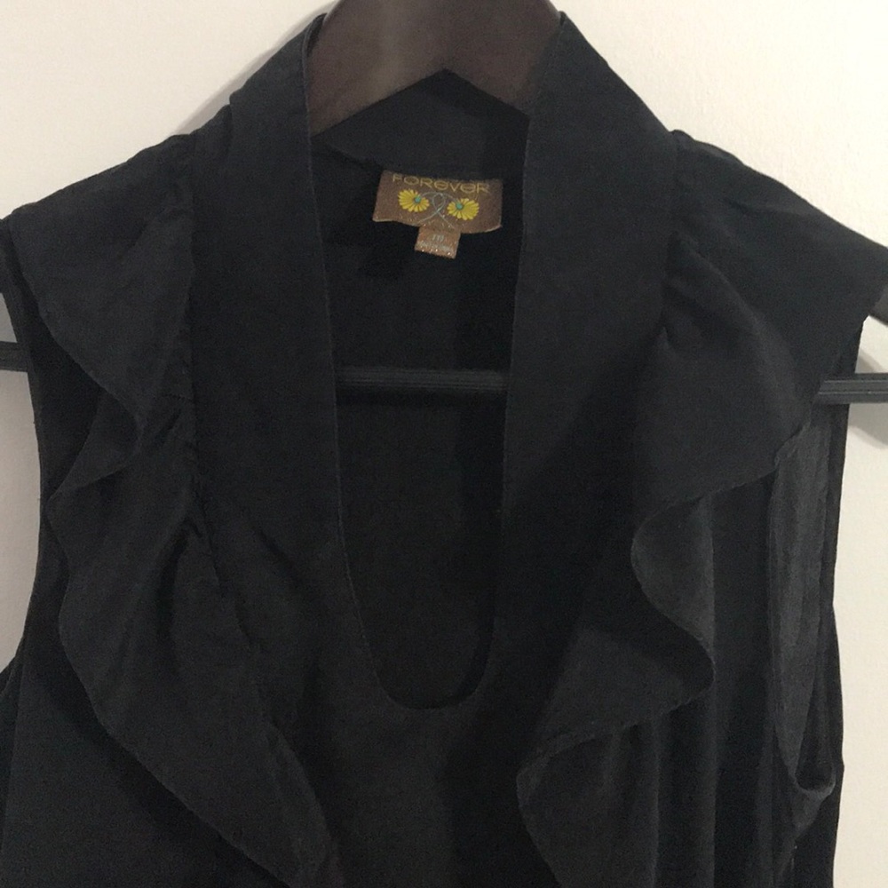 Women’s forever21 black silk ruffled dress size m