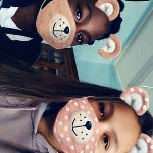 Meet your Posher, Victoria