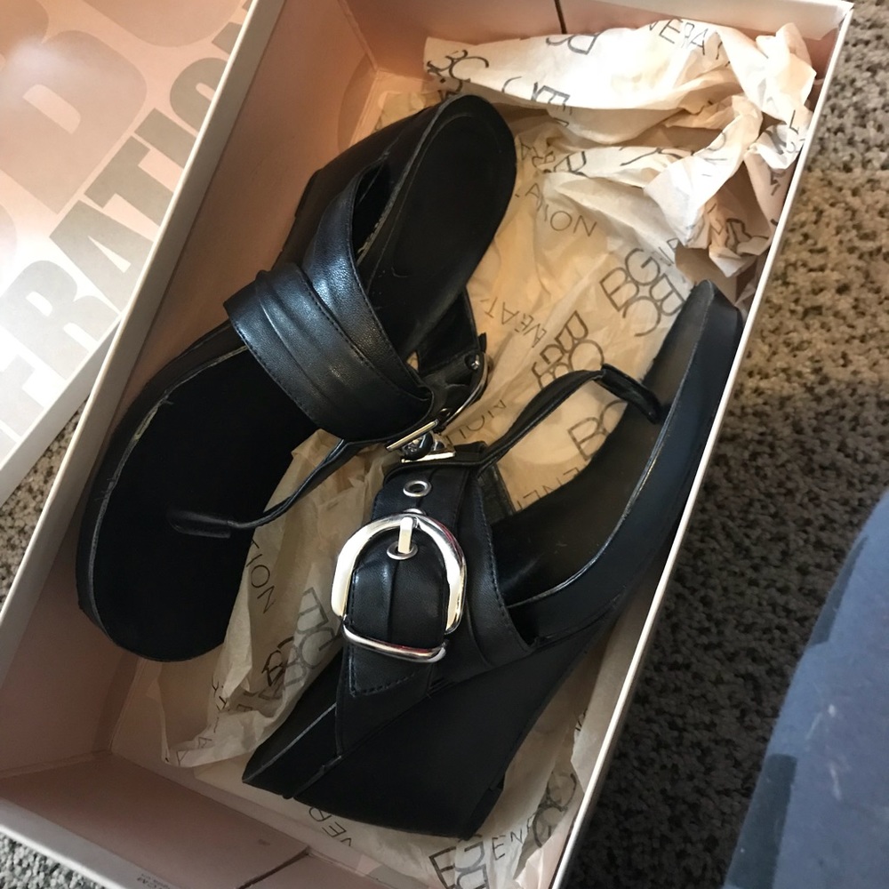 BCBG Wedges