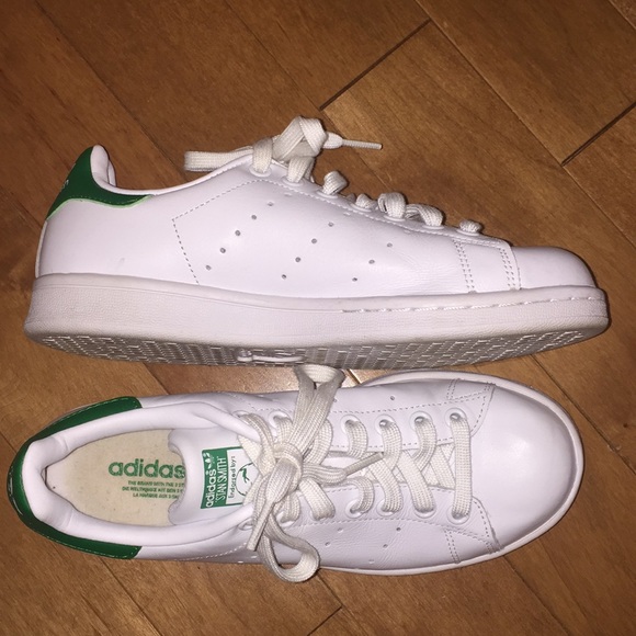 le adidas stan smith green dimensione 65 poshmark le adidas stan smith green dimensione 65 poshmark