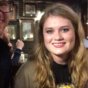 Meet your Posher, Kayla