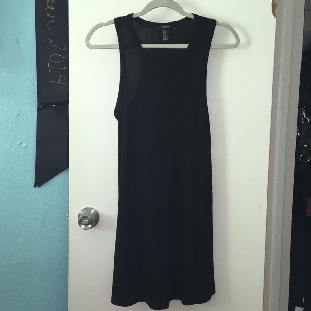 Forever 21 : Black dress