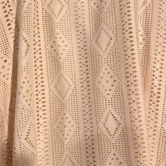 Cream lace dress never worn - Picture 2 of 4
