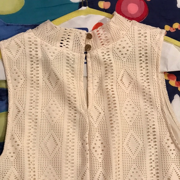 Cream lace dress never worn - Picture 4 of 4