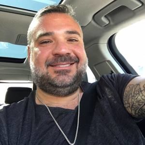 Meet your Posher, Tom