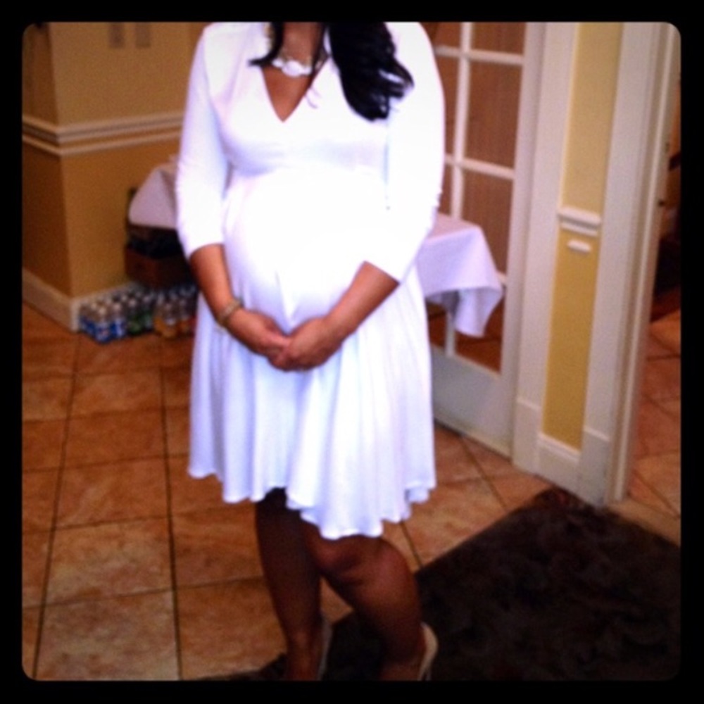 Isabella Oliver maternity dress