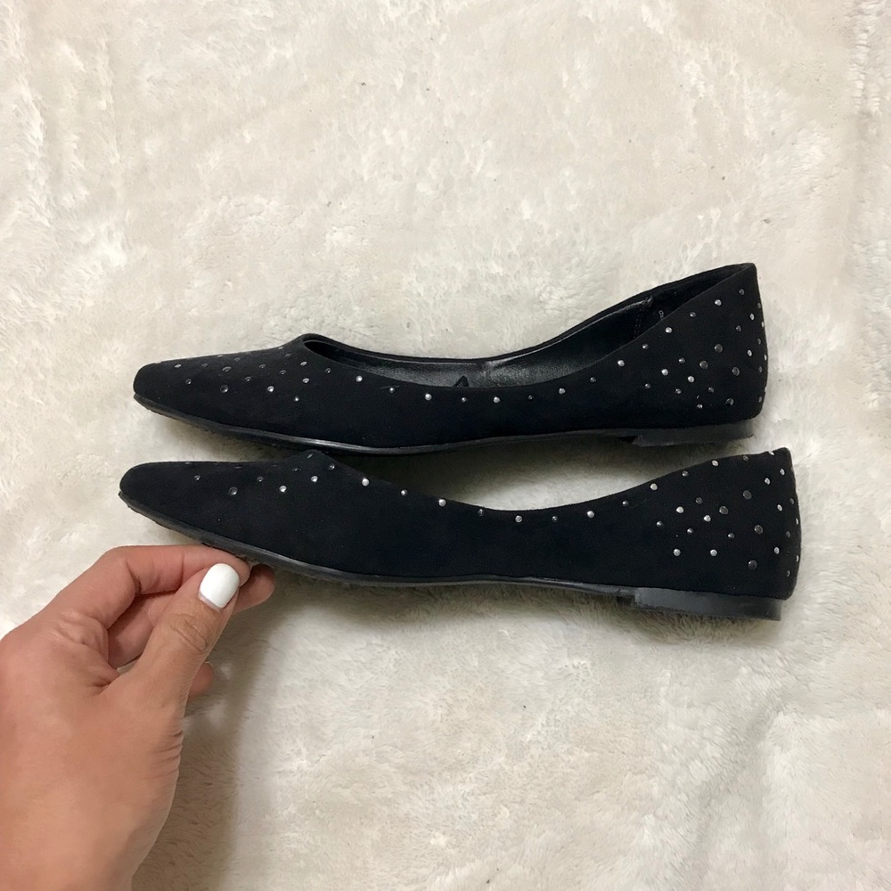 Express Shoes - Picture 2 of 4