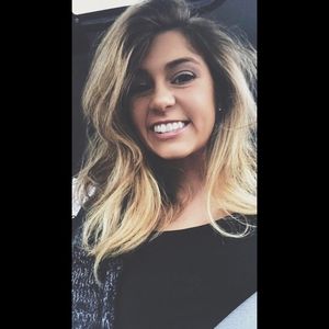 Meet your Posher, Macie