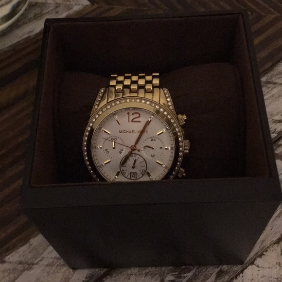 Michael Kors Accessories - Michael Kors Gold watch