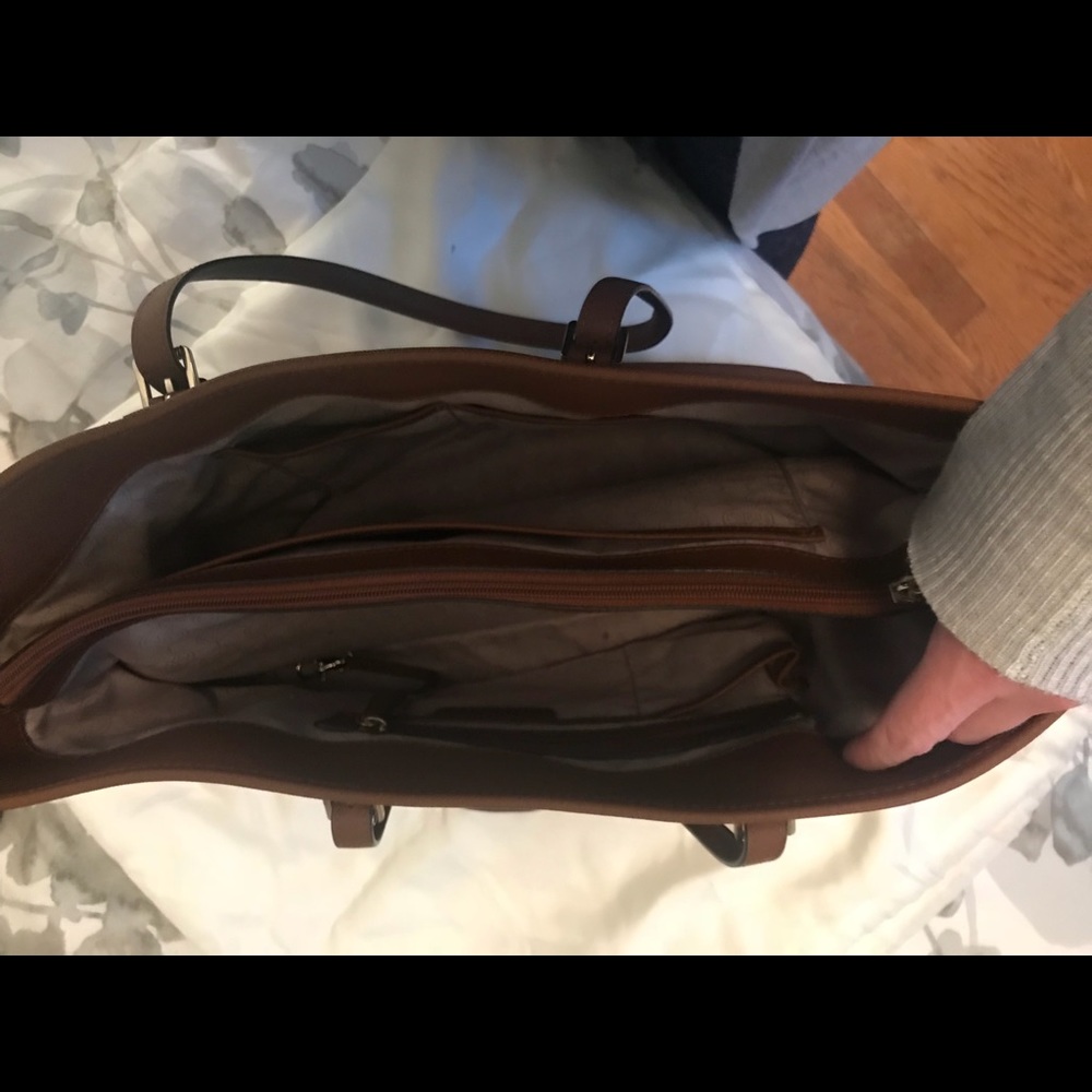 Perfect Fall Mk Bag! - image 7