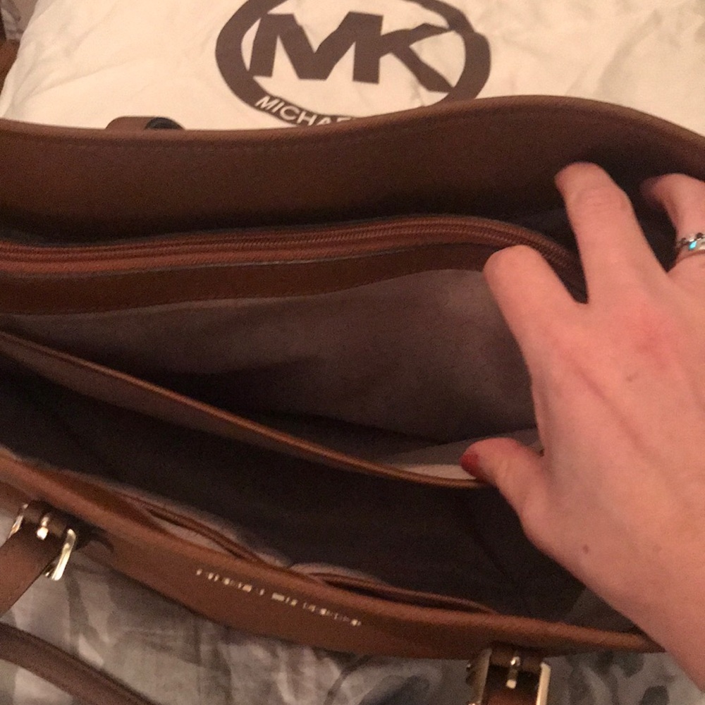 Perfect Fall Mk Bag! - image 4