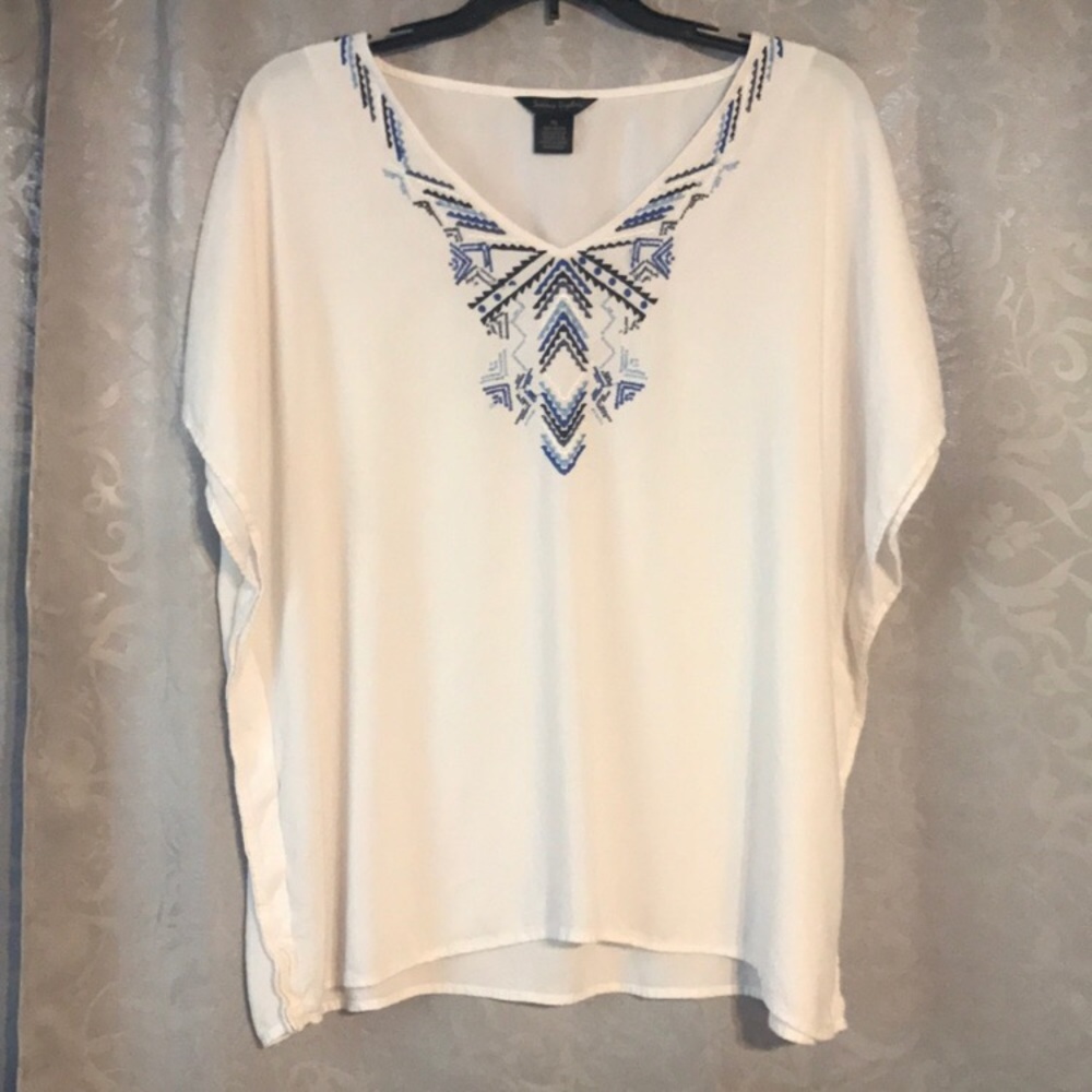 White flowy top with blue stitching size XL
