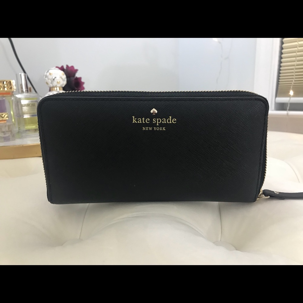 Like Brand New Kate Spade Wallet