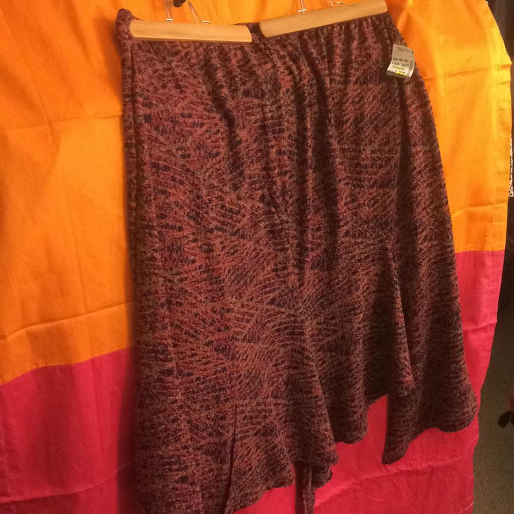 Russell Kemp woman New York skirt