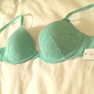 NWT BCBGeneration bra in 32C
