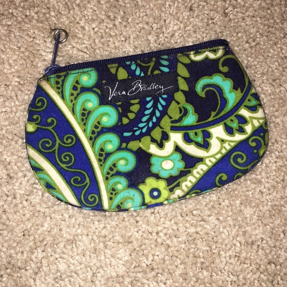 Vera Bradley Accessories - Vera Bradley wallet!!đź’™ Vera Bradley Accessories - Vera Bradley wallet!!đź’™
