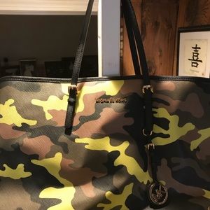 Michael kors camp tote