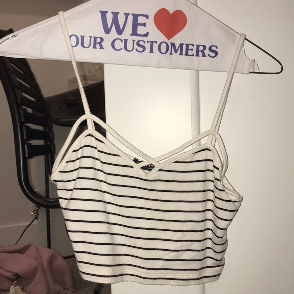 Brandy Melville crop top