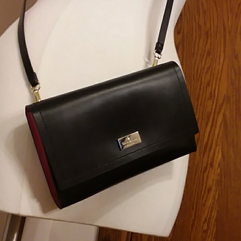 NWT Kate Spade Winni wallet w/ detachable strap