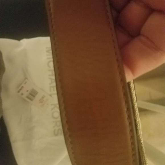 2 Brand New Authentic Michael Kors Purses - Picture 3 of 5