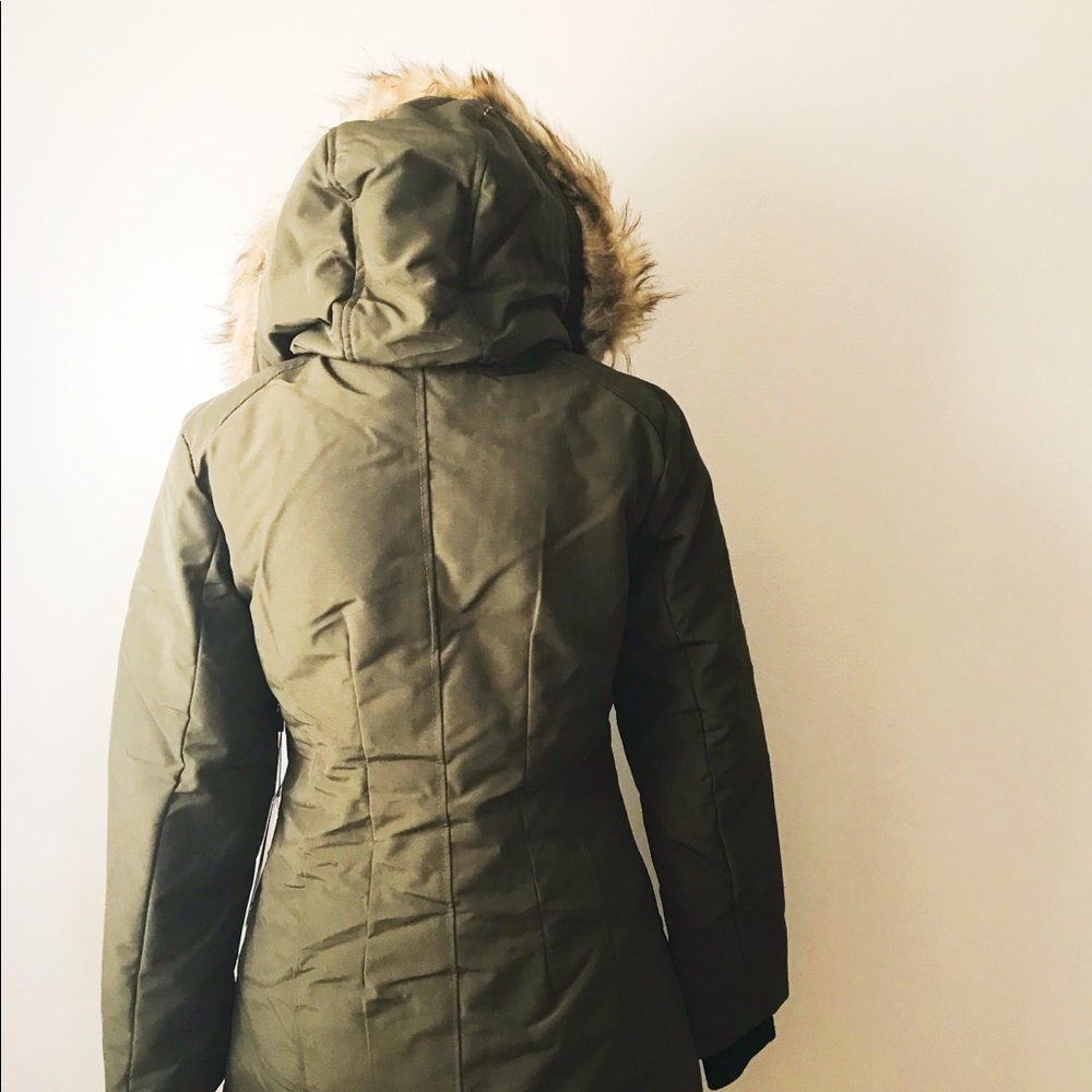 Last one Sz S🌹Bebe warm puffer jacket - Picture 4 of 7