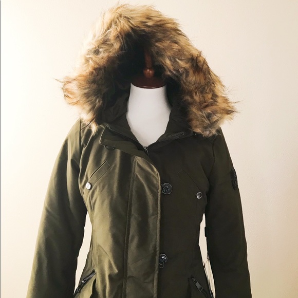 Last one Sz S🌹Bebe warm puffer jacket - Picture 2 of 7