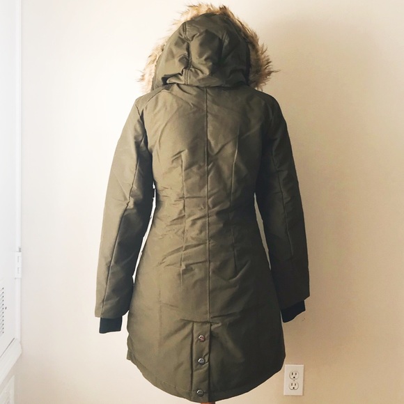 Last one Sz S🌹Bebe warm puffer jacket - Picture 3 of 7