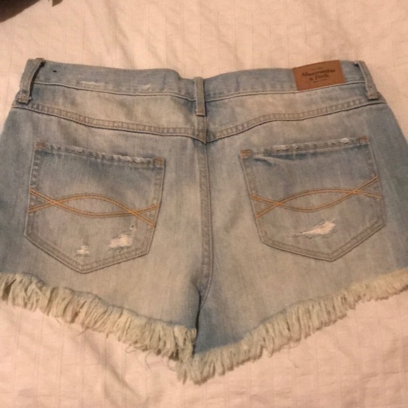 Abercrombie and Fitch shorts - Picture 3 of 3