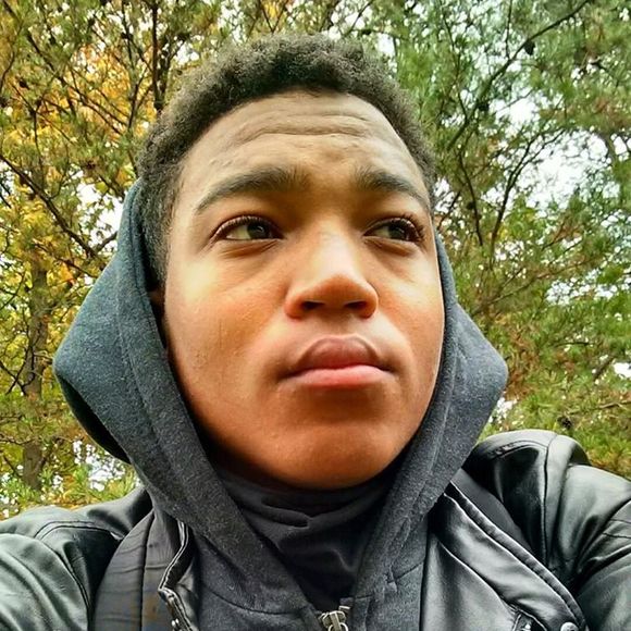 Meet your Posher, Joshua - Picture 1 of 1