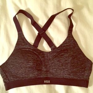 VSX black sports bra in 32B