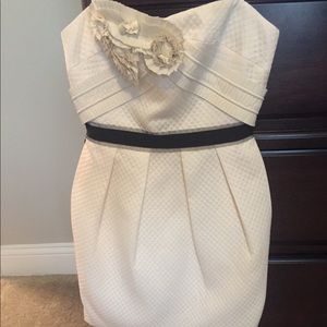 BCBG off white strapless dress size 2 GREAT cond