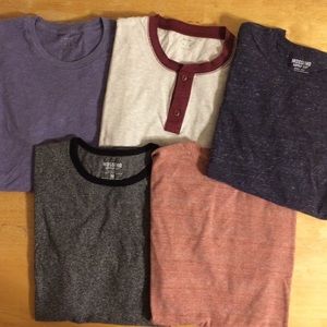 Men’s medium T-shirt bundle