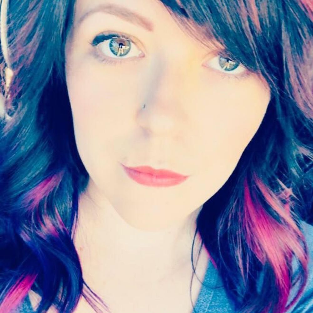 Meet your Posher, Cassandra