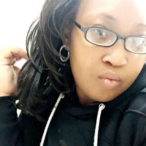 Meet your Posher, Karlisha