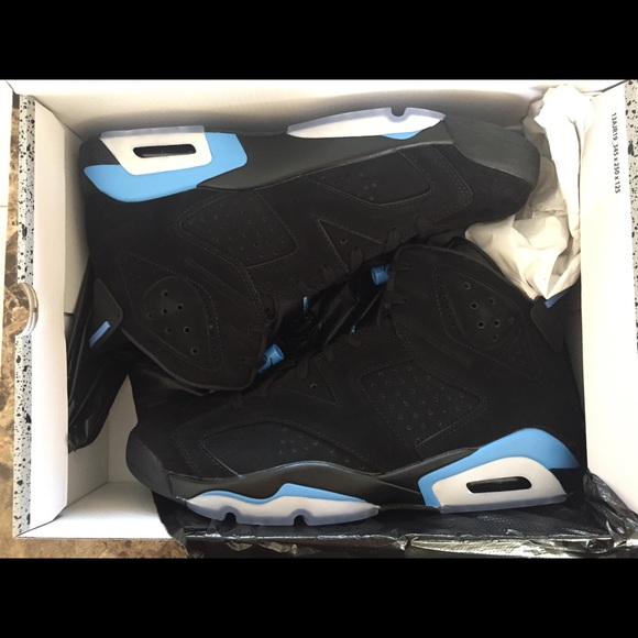 Air Jordan 6 UNC main image 7