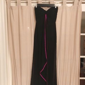 Sexy, Comfy Black Strapless Formal Dress Size 2