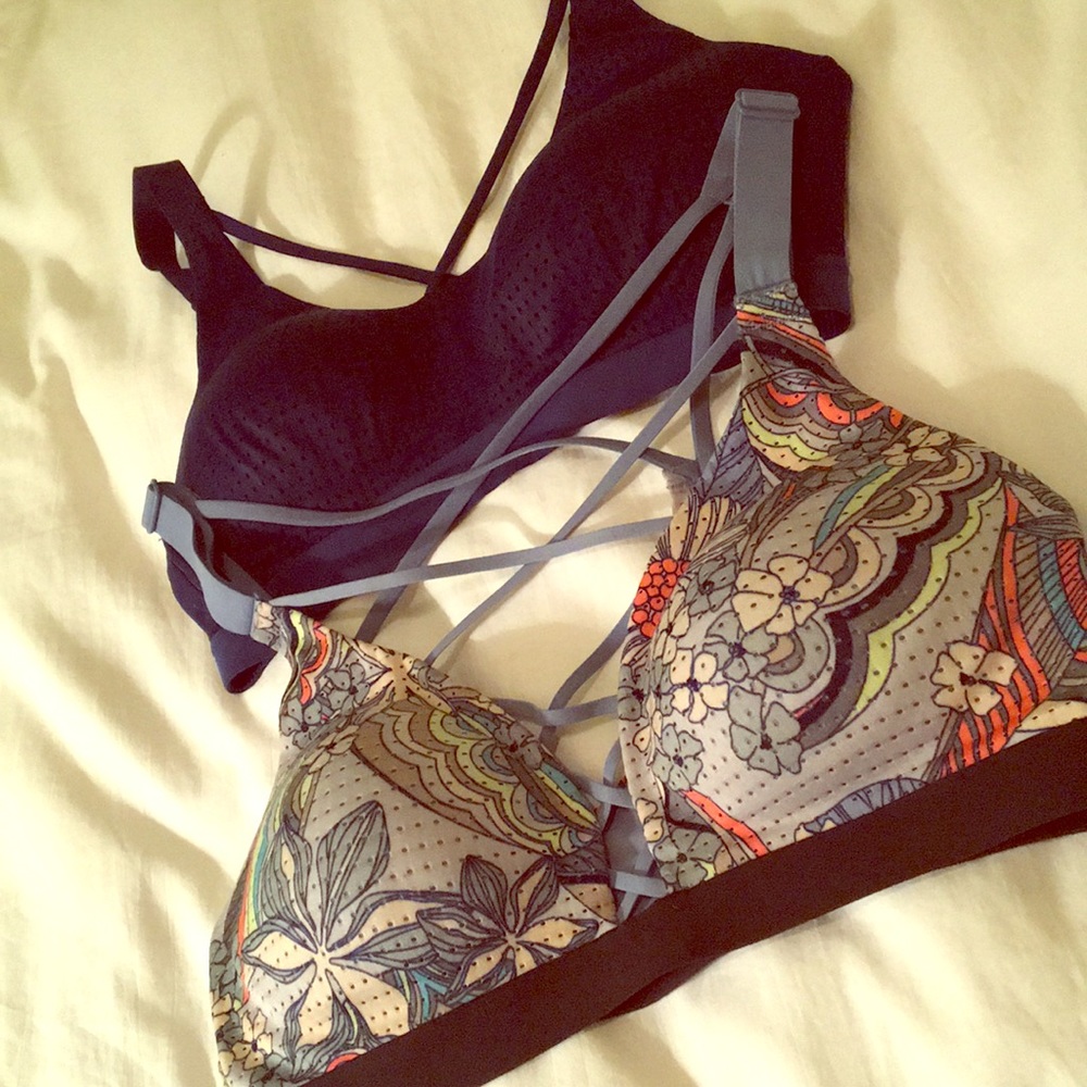 VSX sports bras in 32C