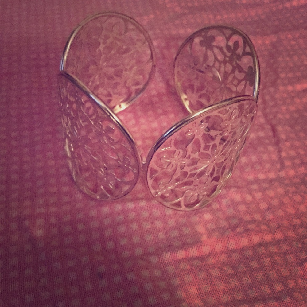 Cuff bracelet
