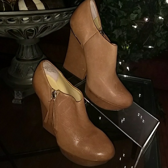 Boutique 9 Shoes - Boutique 9 Ethel Heel Boot