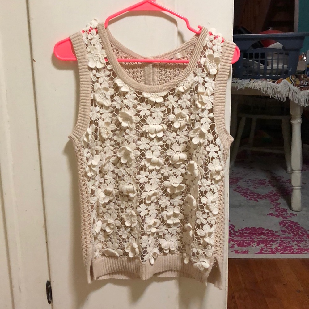 Hazel knit shirt size M