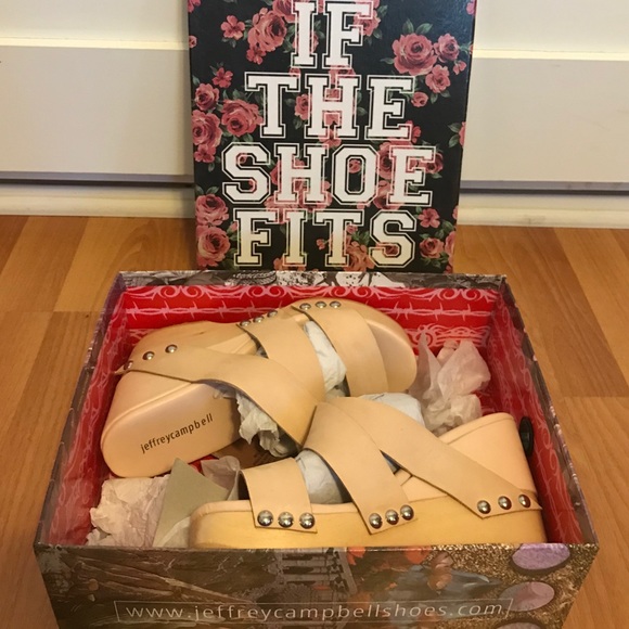 Jeffrey Campbell Arline Stud Muffin in Natural - Picture 2 of 4