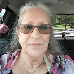 Meet your Posher, Carolyn