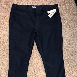 Women's pull on jean legging